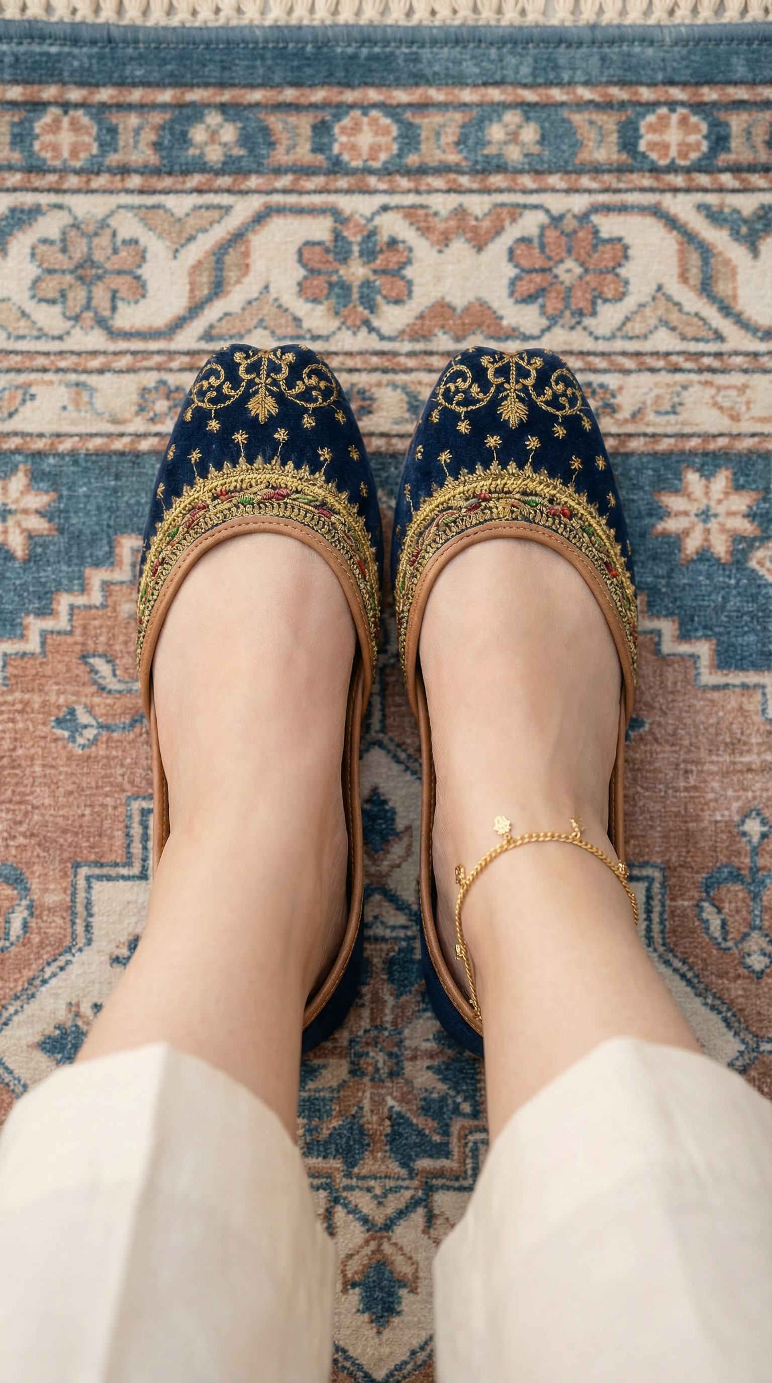 Mehrunisa | Velvet Khussa |Navy