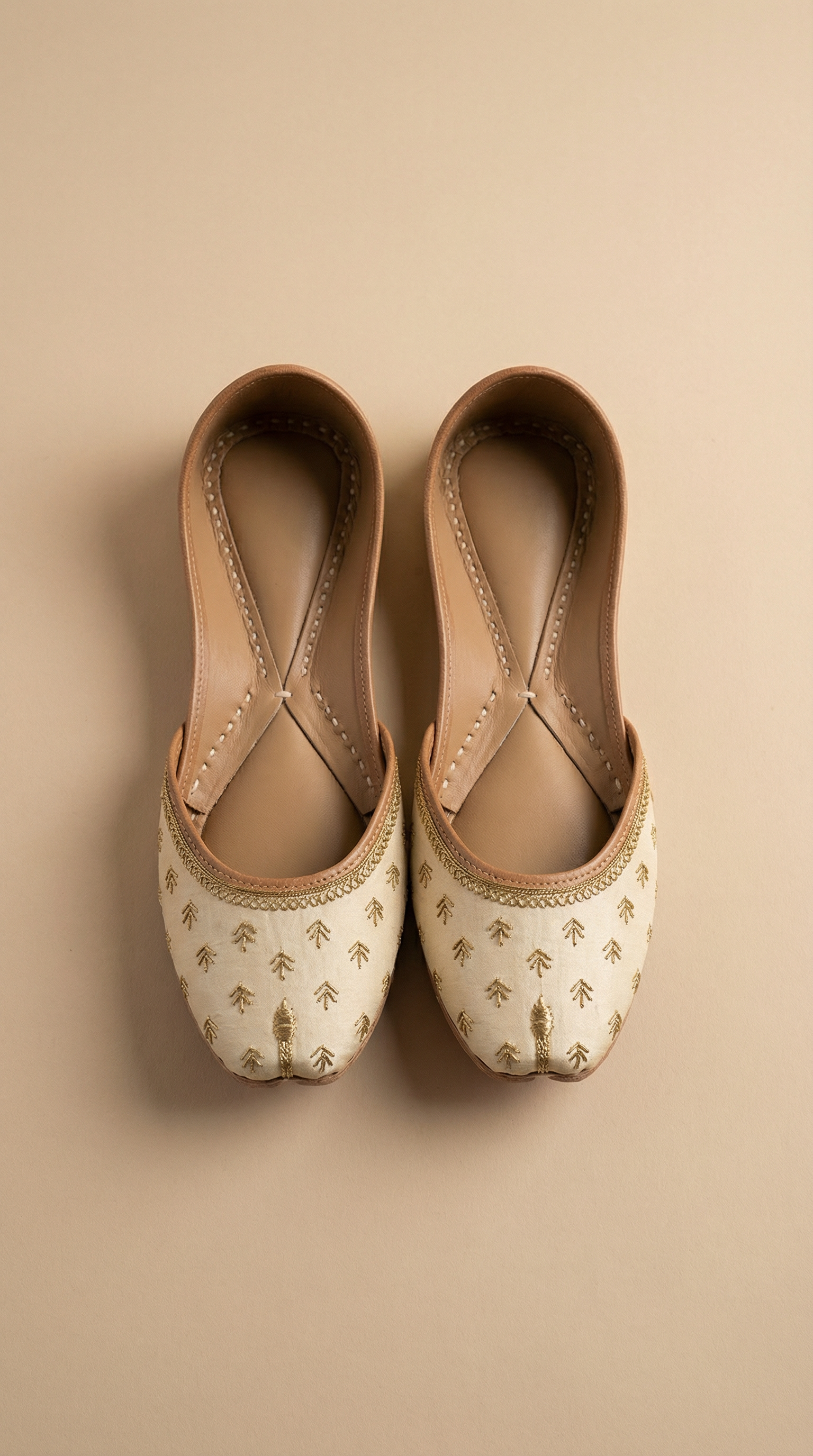 Shahi| Fancy Khussa | Ivory