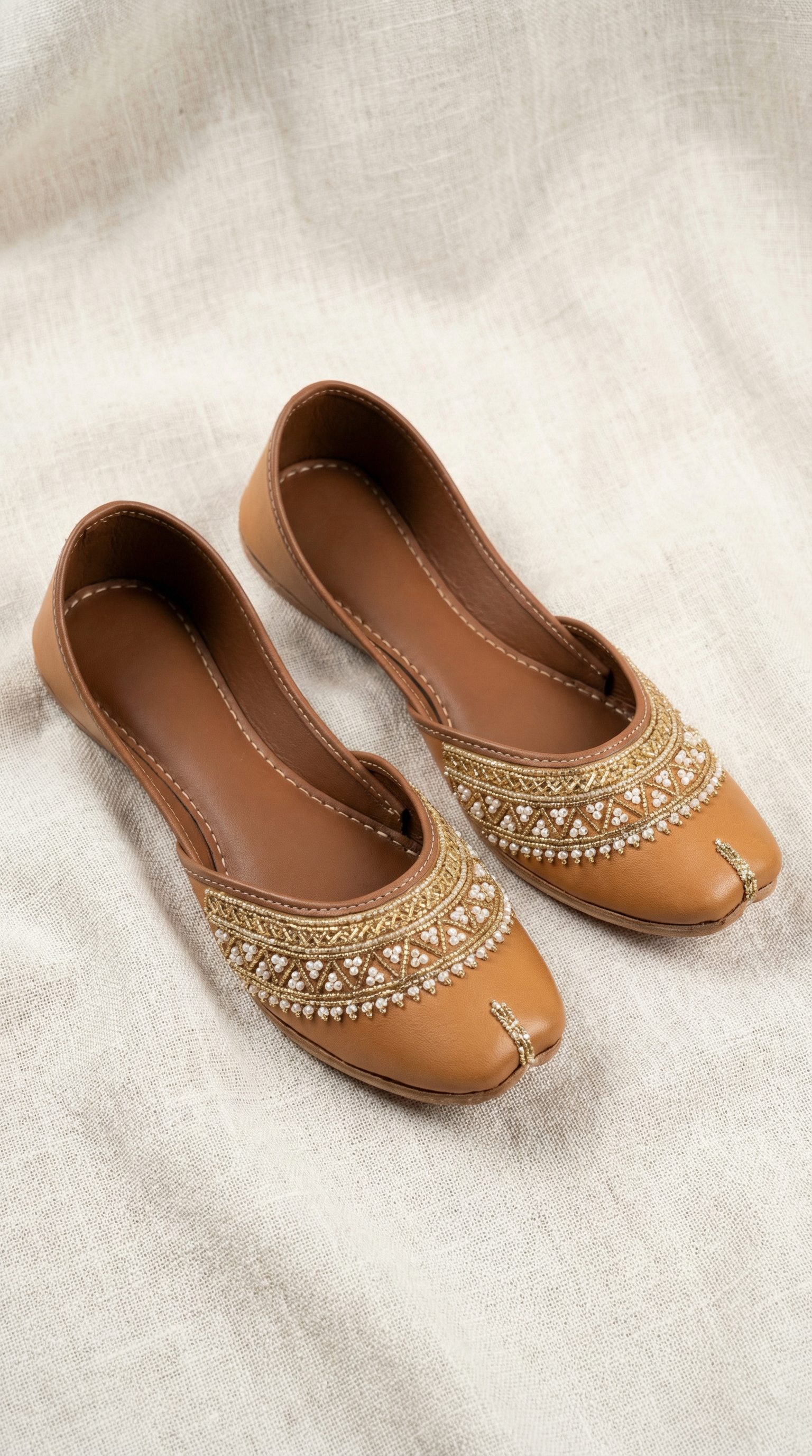 Zeenat | Leather Khussa | Tan