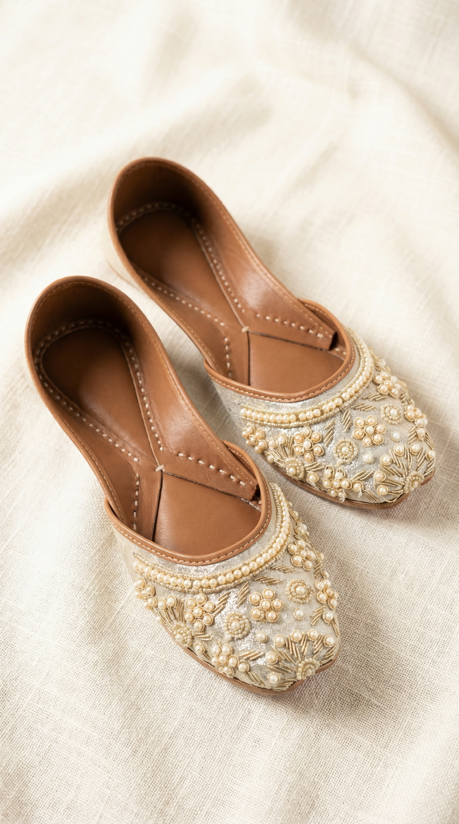 Ronaq | Fancy Khussa | Ivory Gold