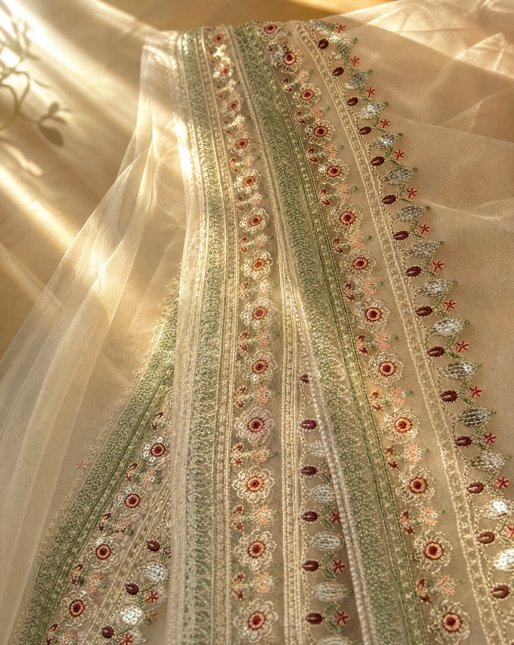 Aab | 3 PC Organza Dupatta