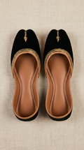Siah | Velvet Khussa | Black