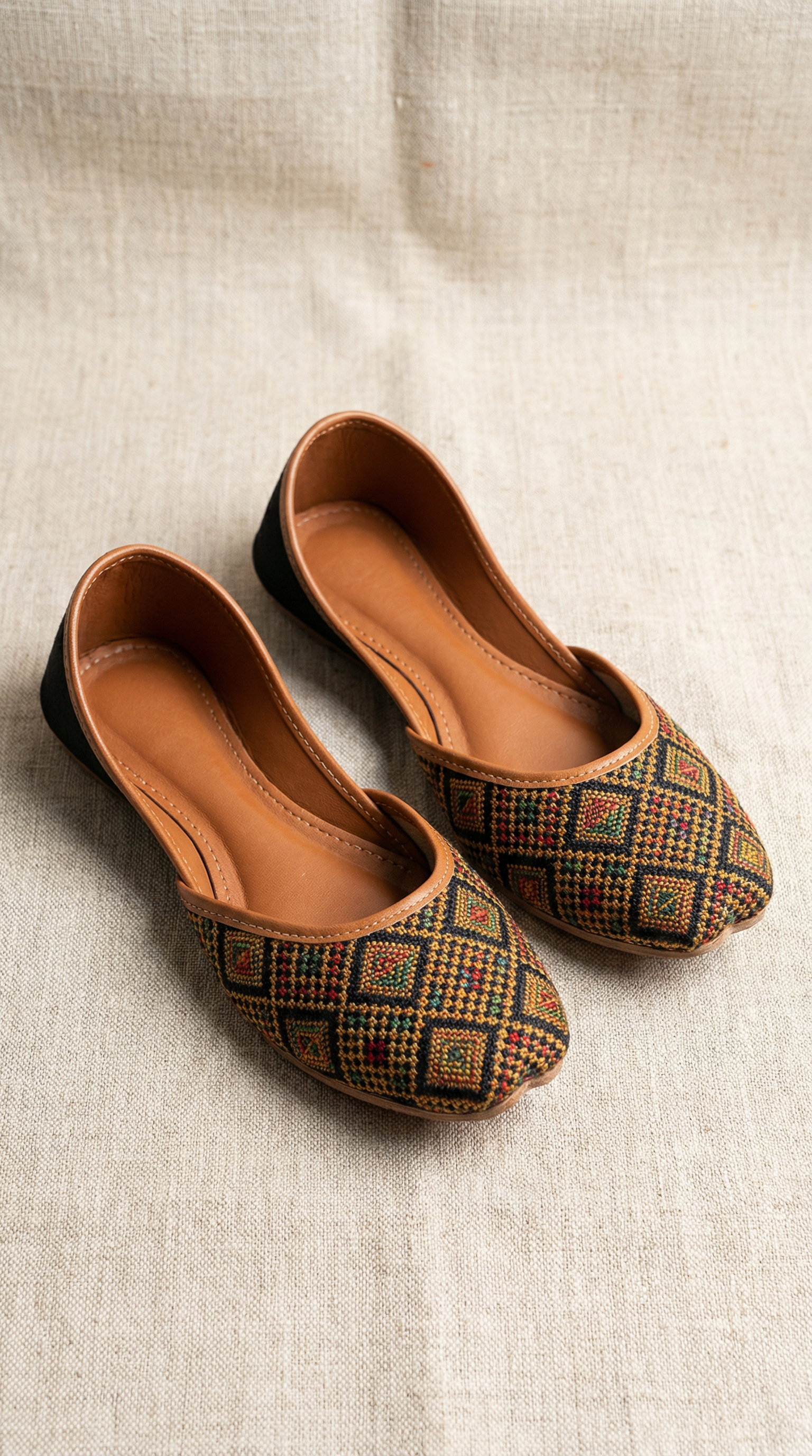 Rangrez | Thread Khussa |Multicolor