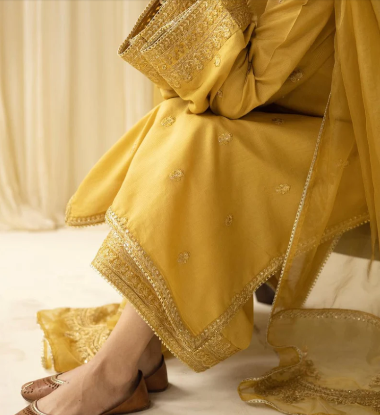 Naqsh | 3 PC Organza Dupatta